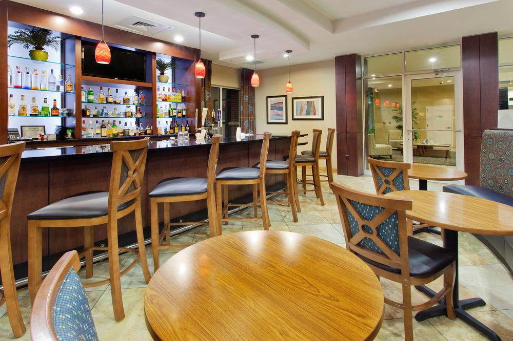 阿拉巴马多森希尔顿逸林酒店 外观 照片